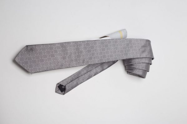 Krawatte mit e-Marke